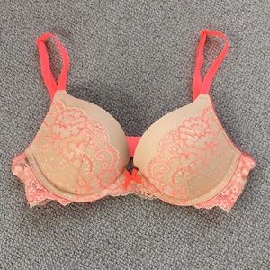 Victoria Secret 34B